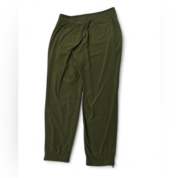 Athleta Olive Green Travel Trek Pants Womens 10 Lightweight Stretch NWOT - Picture 2 of 7